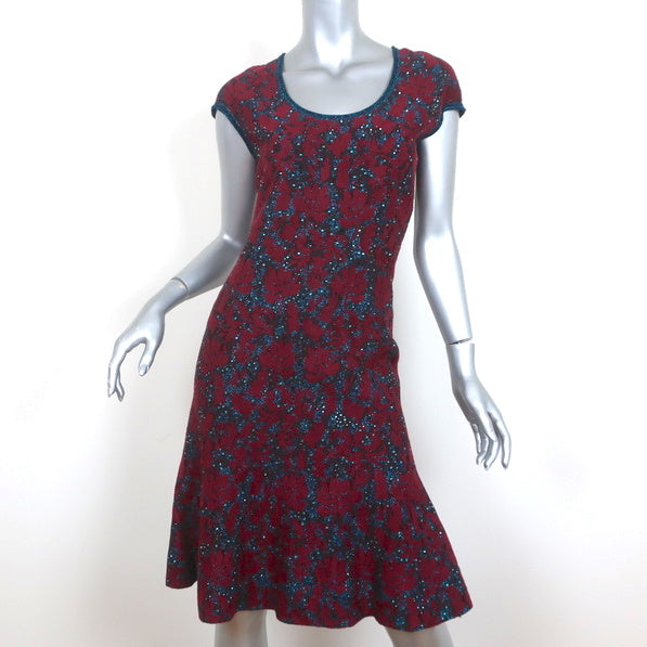 St. John Sparkle Velvet Jacquard Dress Burgundy/Blue Size 2 Cap Sleeve Celebrity Owned St. John Sparkle Velvet Jacquard Dress Burgundy/Blue Size 2 Cap Sleeve Celebrity Owned