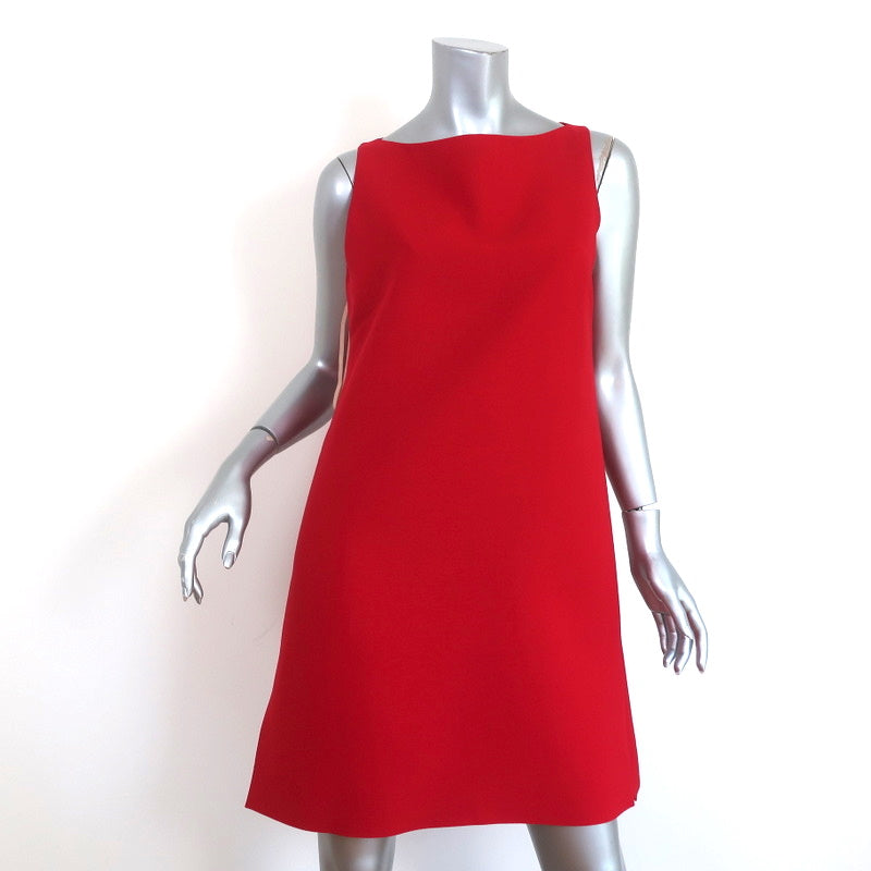 Valentino Mini Dress Red Wool-Silk Crepe Size 8 Boatneck Sleeveless Sh Celebrity Owned Valentino Mini Dress Red Wool-Silk Crepe Size 8 Boatneck Sleeveless Sh Celebrity Owned